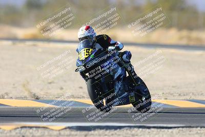 media/Jan-10-2025-CVMA Friday Practice (Fri) [[489e0da257]]/Group 4 and Trackday/Session 5 (Turn 7)/